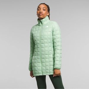 NWT The North Face Thermoball Eco Insulation packable down jacket